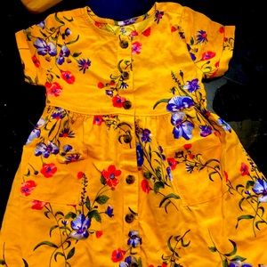 Little girls spring dress! Size 18-24 months!